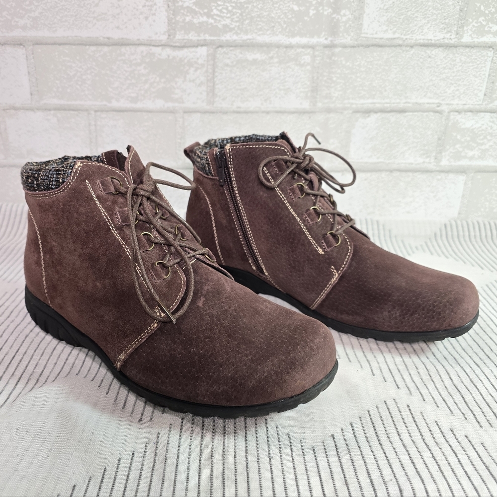 Propet Delaney Women's Water-Resistant Brown Suede Ankle Boots